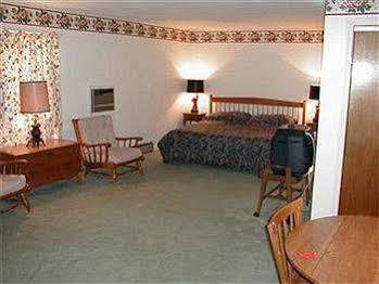 Pownal Ladd Brook Inn المظهر الخارجي الصورة
