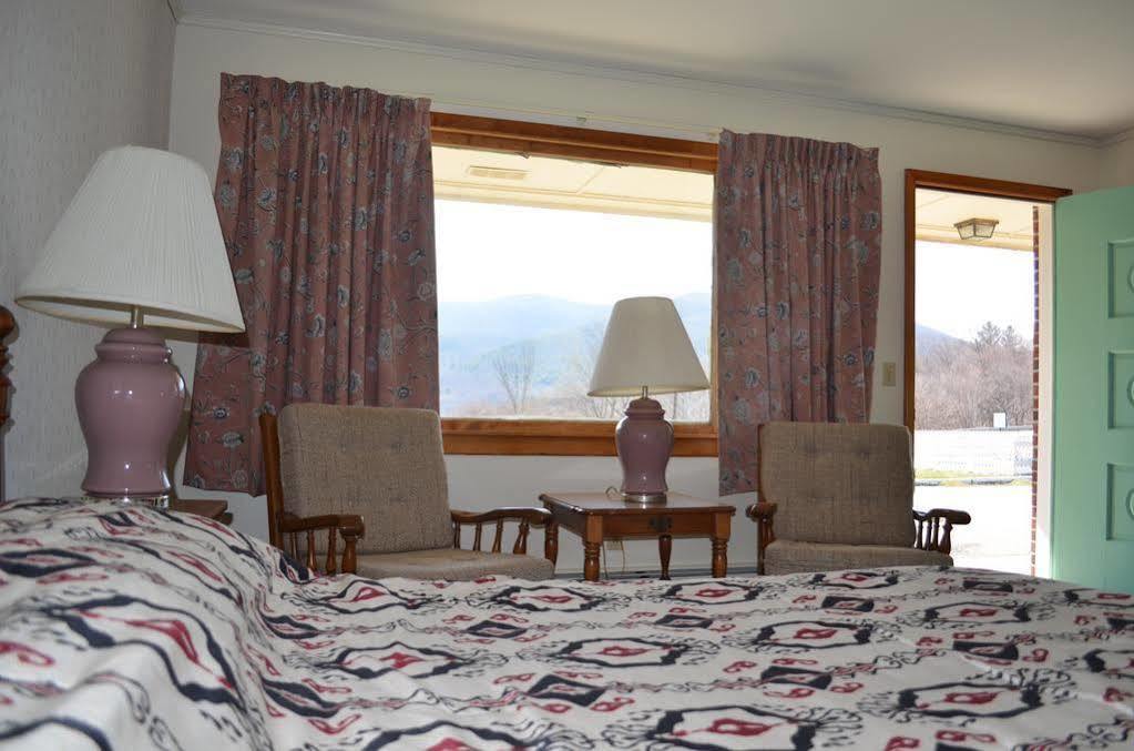 Pownal Ladd Brook Inn المظهر الخارجي الصورة