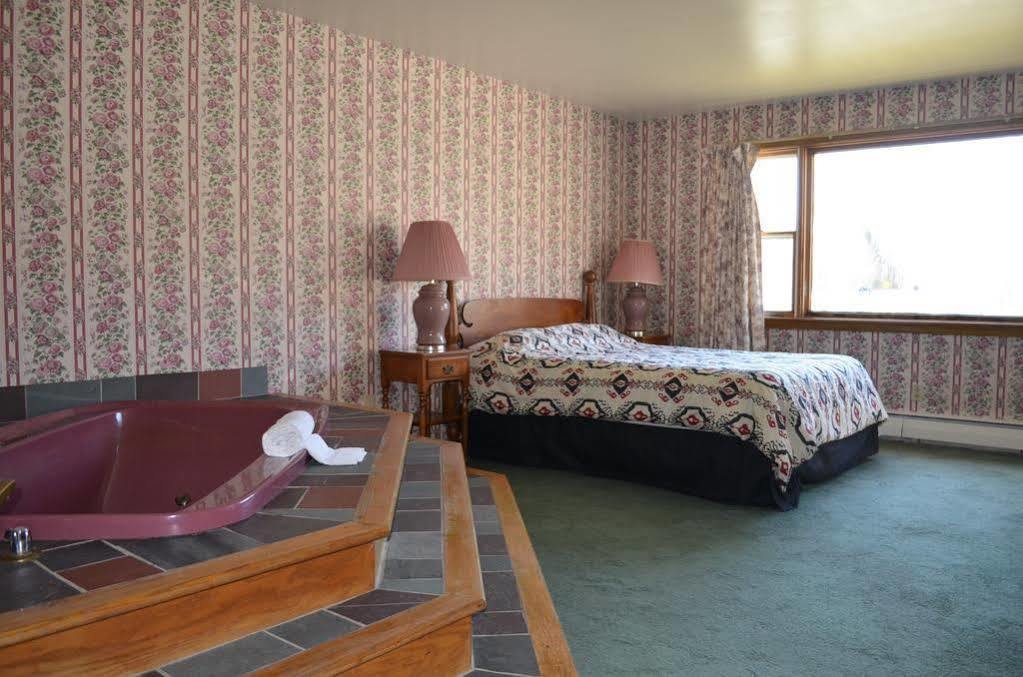 Pownal Ladd Brook Inn المظهر الخارجي الصورة