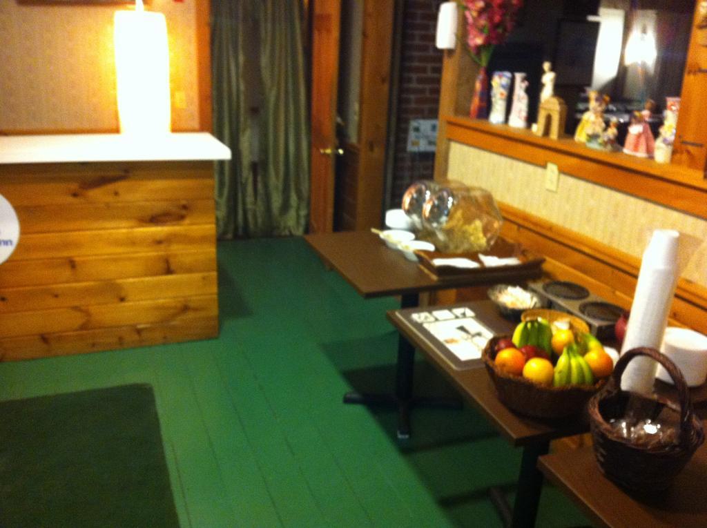Pownal Ladd Brook Inn المظهر الخارجي الصورة
