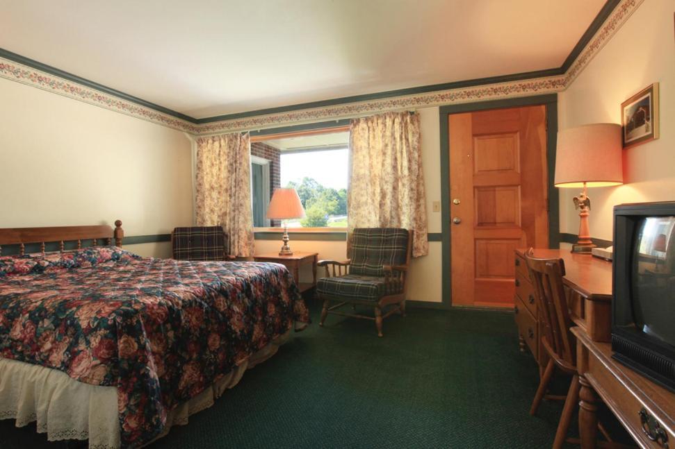 Pownal Ladd Brook Inn المظهر الخارجي الصورة